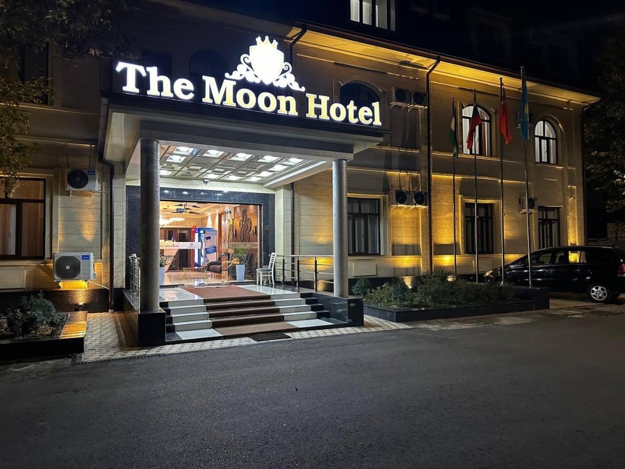 The Moon Tashkent Hotel Bagian luar foto