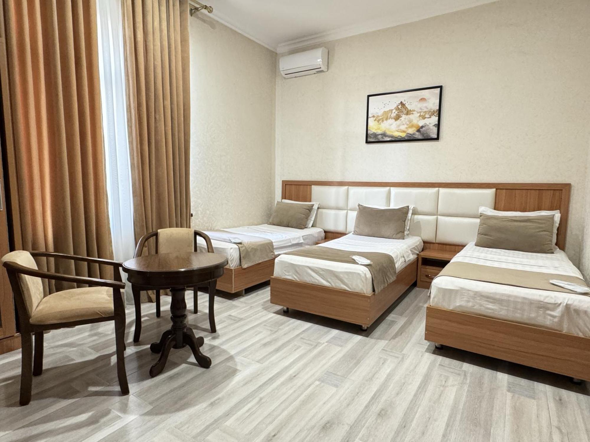 The Moon Tashkent Hotel Bagian luar foto